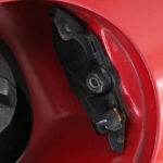 RX-8の開かなくなった給油口を元に戻す